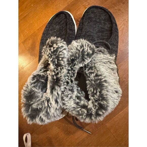 Woman’s hey dude high top warm sneakers - Picture 4 of 5